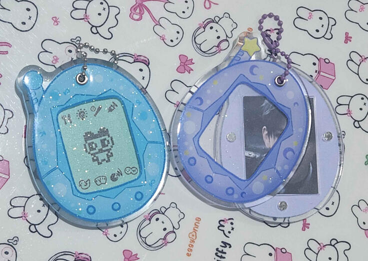tamagotchi photoholder